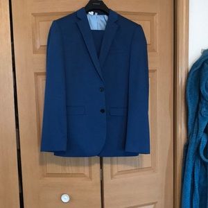 Men’s Blue suit